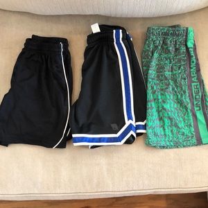 Play shorts